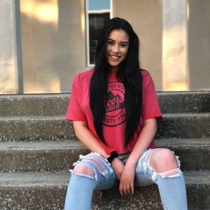 Meet your Posher, Logan